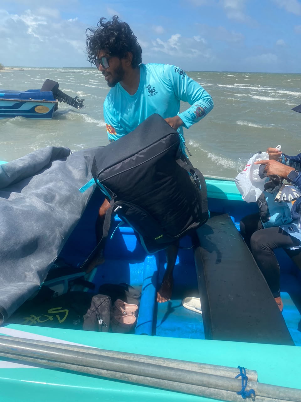 Beach barbecue with grilled corn and chicken – kitesurfing in Kalpitiya, Sri Lanka (photo 27)